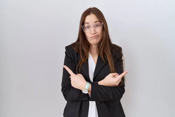 Beautiful Brunette Woman Wearing Business Jacket Glasses Pointing Both Sides — Stock Photo, Image