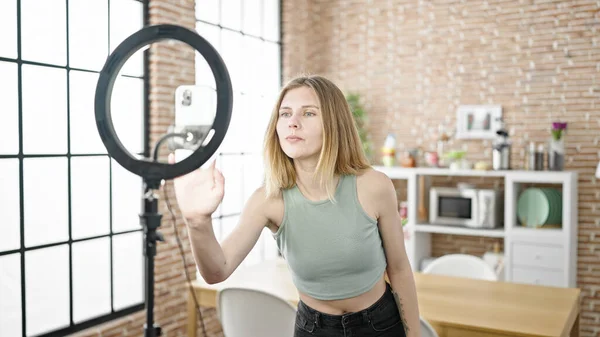 Young Blonde Woman Turning Smartphone Record Video Dinning Room — Stock Photo, Image