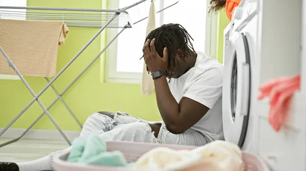 African American Man Waiting Washing Machine Stressed Laundry Room — Stock Photo, Image