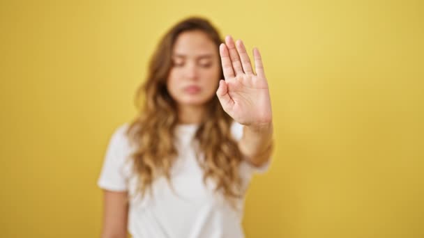 Young Beautiful Hispanic Woman Doing Stop Gesture Hand Isolated Yellow — Stock Video