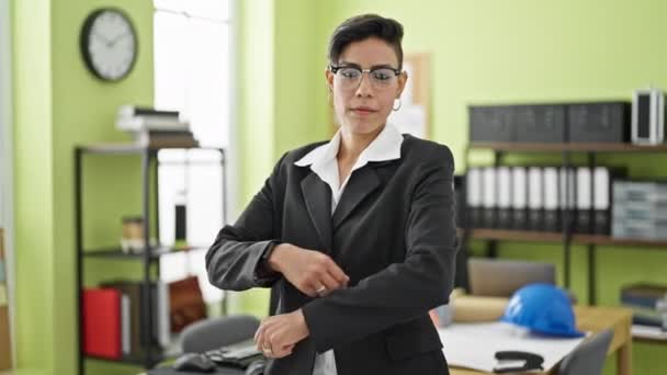 Young Beautiful Hispanic Woman Business Worker Standing Arms Crossed Gesture — Stock Video