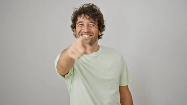 Jovem Hispânico Sorrindo Confiante Apontando Para Câmera Sobre Fundo Branco — Fotografia de Stock