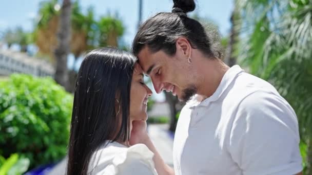 Man Woman Couple Standing Together Kissing Park — Stock videók