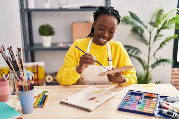 African American Woman Artist Smiling Confident Drawing Notebook Art Studio — Stock Photo, Image