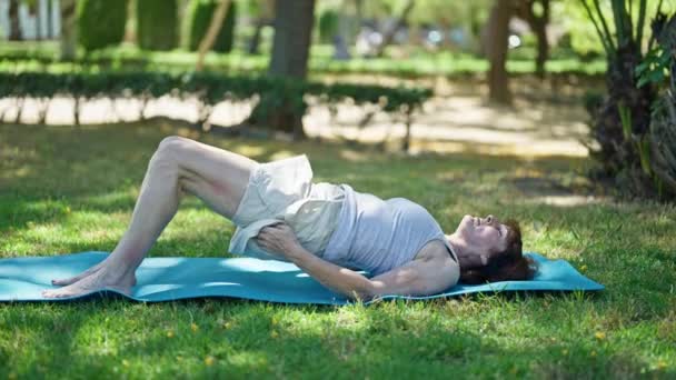 Moyen Âge Femme Formation Abs Exercice Parc — Video