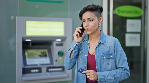 Young Beautiful Hispanic Woman Talking Smartphone Holding Credit Card Bank — Stock Photo, Image
