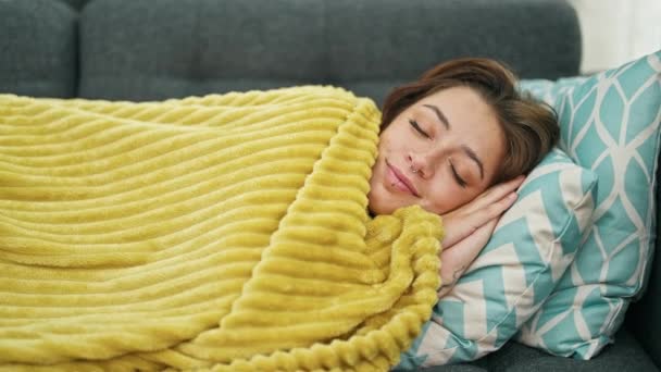 Young Beautiful Hispanic Woman Lying Sofa Sleeping Home — Vídeos de Stock