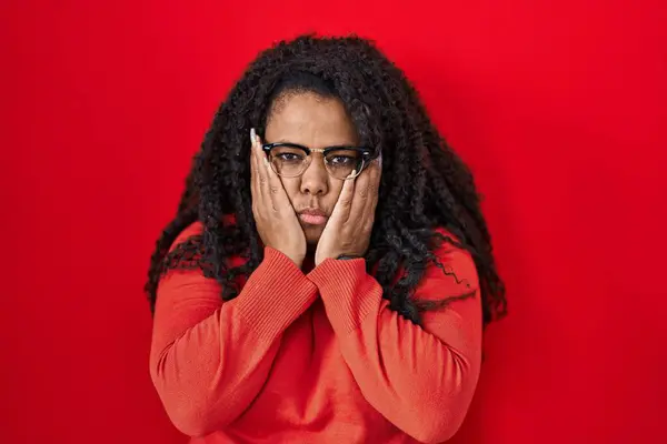 Size Hispanic Woman Standing Red Background Tired Hands Covering Face — Stock Photo, Image