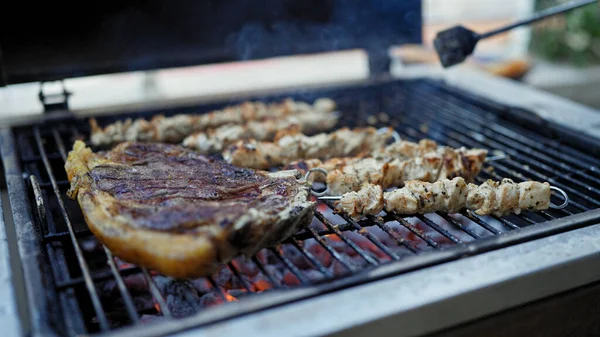 Koken Van Vlees Barbeque — Stockfoto