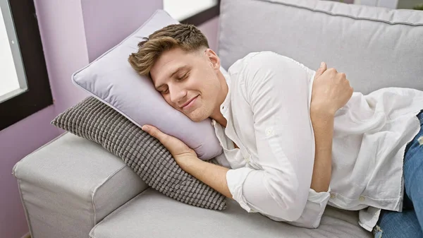 Exhausted Young Caucasian Man Finds Comfort Relaxation While Peacefully Sleeping — Stock Photo, Image