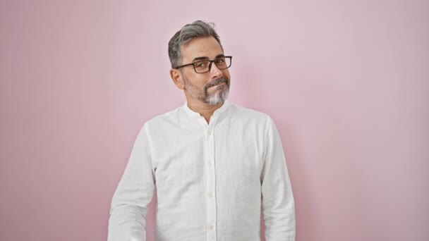 Handsome Young Hispanic Man Grey Haired Bearded Confidently Saluting Isolated — Stock Video