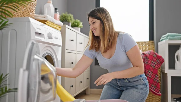 Young Blonde Woman Smiling Confident Washing Clothes Laundry Room — ストック写真