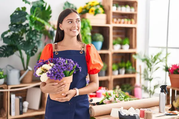 Young Beautiful Hispanic Woman Florist Smiling Confident Holding Plant Florist — Photo