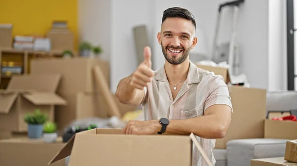 Young Hispanic Man Smiling Confident Doing Thumb Gesture New Home — Stock Photo, Image