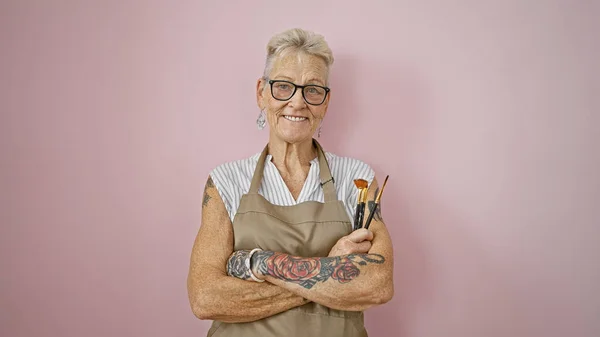 Smiling Confident Grey Haired Senior Woman Artist Glasses Perched Crosses — Stock Photo, Image