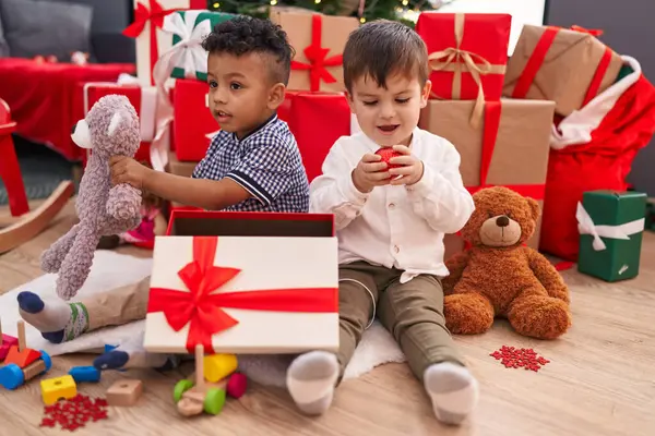 Adorable Boys Celebrating Christmas Unpacking Gift Home — Stock Photo, Image
