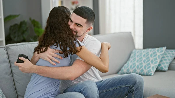 Smiling Beautiful Couple Enjoying Winning Video Game Home Hugging Each — Stock Photo, Image