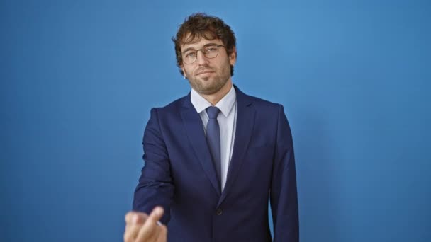 Young Man Wearing Business Suit Showing Middle Finger Impolite Rude — Vídeos de Stock