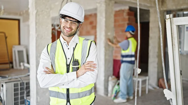 Two Men Builders Standing Arms Crossed Gesture Working Construction Site — Stock Photo, Image