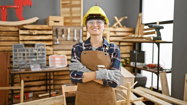 Young Beautiful Blonde Carpenter Portrait Confidence Her Carpentry Workshop Arms — Stock Photo, Image