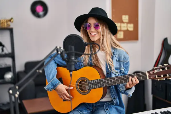 Young Woman Musician Singing Song Playing Classical Guitar Music Studio — Stok fotoğraf