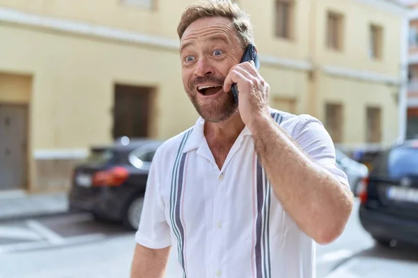 Middle Age Man Smiling Confident Talking Smartphone Street — Stock Photo, Image