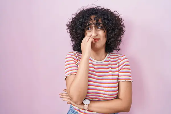 Young Middle East Woman Standing Pink Background Looking Stressed Nervous — Stock Photo, Image