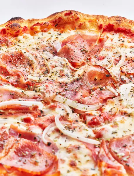 Köstliche Marmelade Und Zwiebeln Italienische Pizza Über Isolierten Weißen Hintergrund — Stockfoto