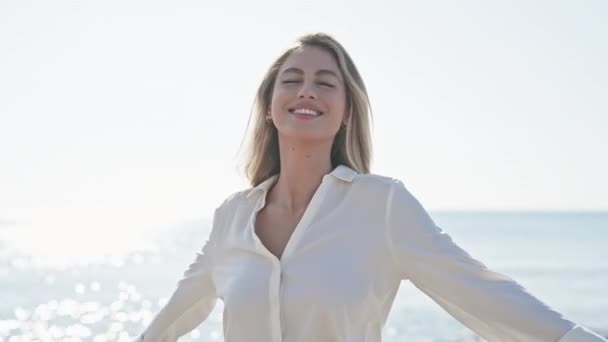Beautiful Young Blonde Woman Enjoys Freedom Breathes Calmness Eyes Closed — Stock Video