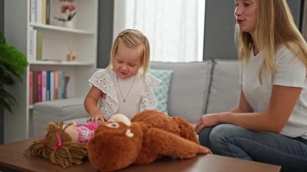 Happy Caucasian Mother Little Daughter Comfortably Enjoying Playing Toys Home — Stock Video