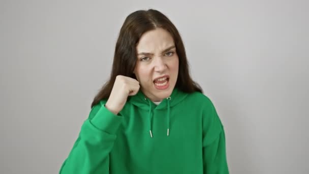 Jeune Femme Frustrée Furieuse Sweat Shirt Fond Blanc Isolé Main — Video