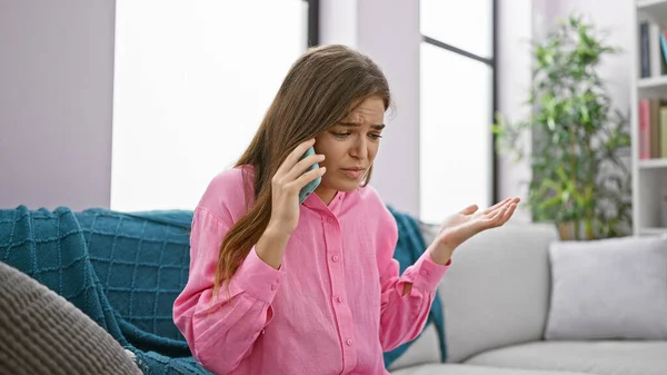 Unhappy Worried Young Beautiful Hispanic Woman Talking Serious Problems Smartphone — Stock Photo, Image