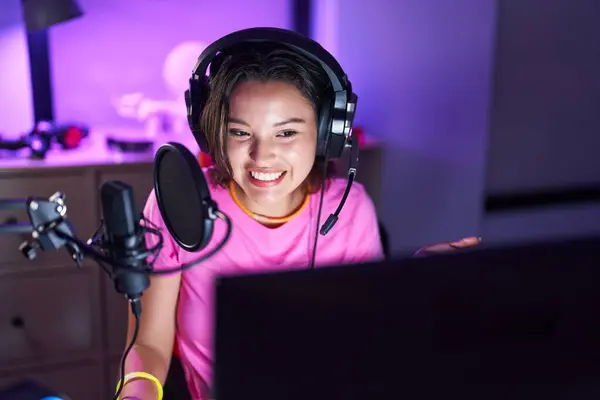 Hispanic Young Woman Playing Video Games Celebrating Achievement Happy Smile — Stock Photo, Image