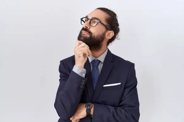 Hispanic Man Beard Wearing Suit Tie Hand Chin Thinking Question —  Fotos de Stock