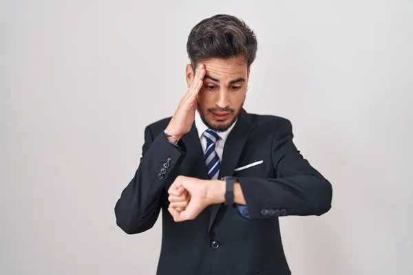 Young Hispanic Man Tattoos Wearing Business Suit Tie Looking Watch — Stock Photo, Image