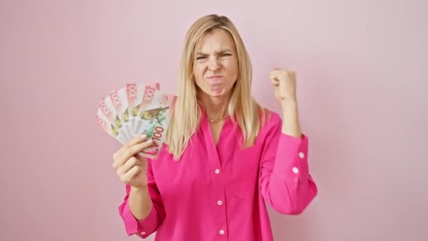 Furious Young Blonde Woman Crazily Shouting Pink Isolated Background Venting — Stock Video