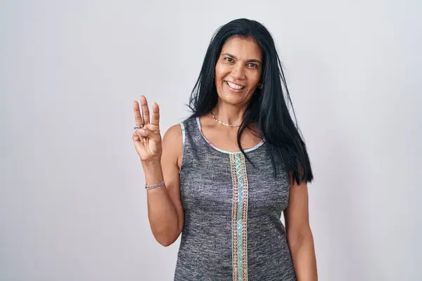 Mature Hispanic Woman Standing White Background Showing Pointing Fingers Number — Stock Photo, Image