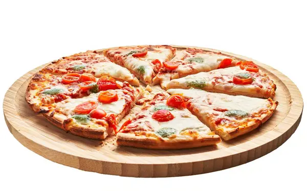 Deliciosas Rebanadas Pizza Italiana Caprese Sobre Fondo Blanco Aislado — Foto de Stock