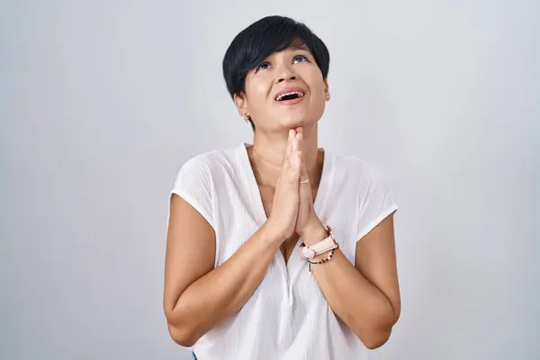 Young Asian Woman Short Hair Standing Isolated Background Begging Praying — Stock Photo, Image