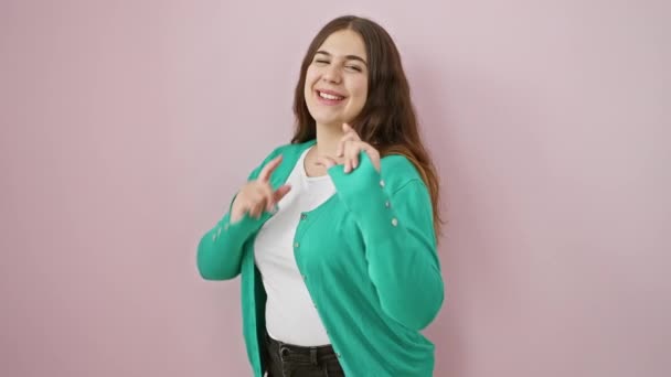 Vibin Young Hispanic Woman Gleefully Points You Rocking Cool Portrait — Stock Video