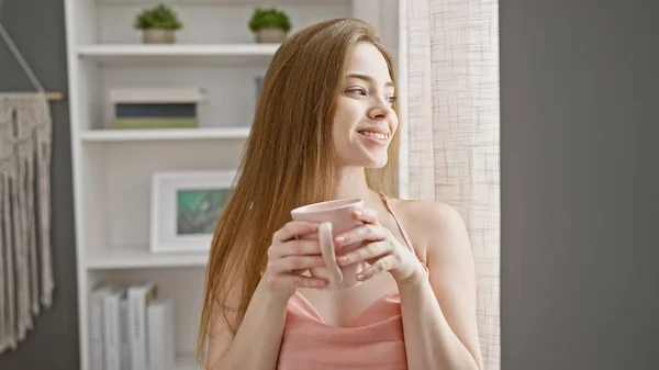 Smiling Young Caucasian Woman Enjoys Moment Relaxation Cup Cozy Well — Stock Photo, Image