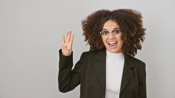 Cheerful Hispanic Woman Curly Hair Pointing Upwards Indicating Number Four — Stock Video