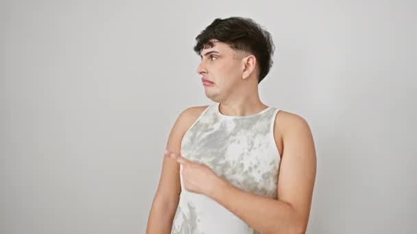 Orolig Ung Man Ärmlös Shirt Nervöst Pekar Sidan Med Pekfingret — Stockvideo