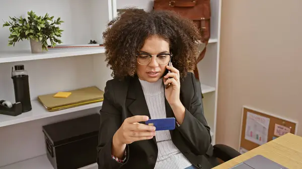 Hispanic Woman Curly Hair Talking Phone While Holding Credit Card — Stock Photo, Image