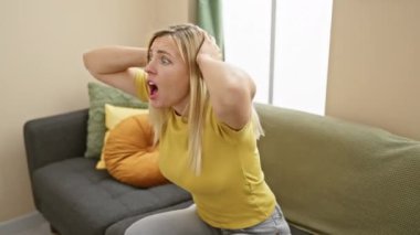 Genç sarışın kadının şok edici sürprizi, aşırı duygusal.!