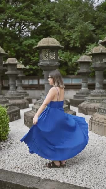 Beautiful Hispanic Woman Glasses Spinning Joyfully Her Dress Ueno Park — Stock Video
