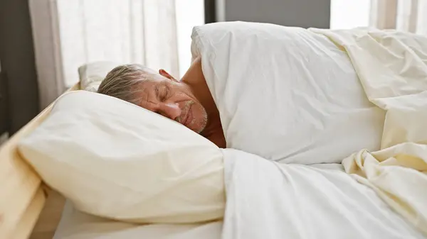 Mature Man Sleeping Peacefully Bright Bedroom White Linens — Stock Photo, Image