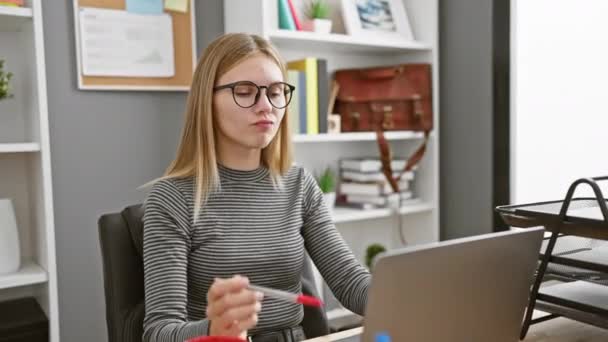 Caucasian Woman Glasses Making Funny Face While Working Modern Office — Stock Video
