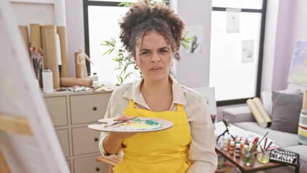 Curly Haired Hispanic Woman Artist Furious Displeased Pointing You Her — Stock Video