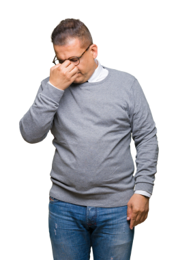 Orta yaşlı İspanyol bir adamın şeffaf bir geçmişi var.